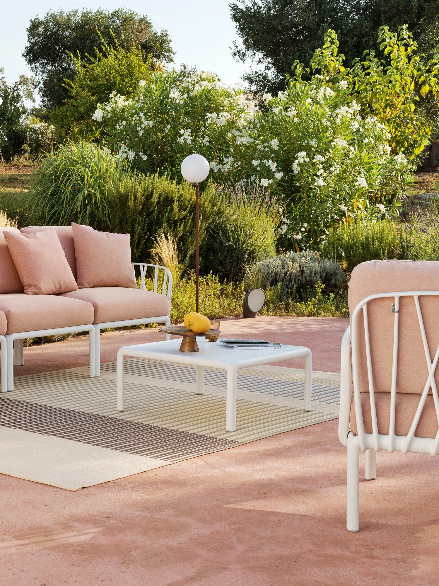 Komodo Elemento Centrale Sofa