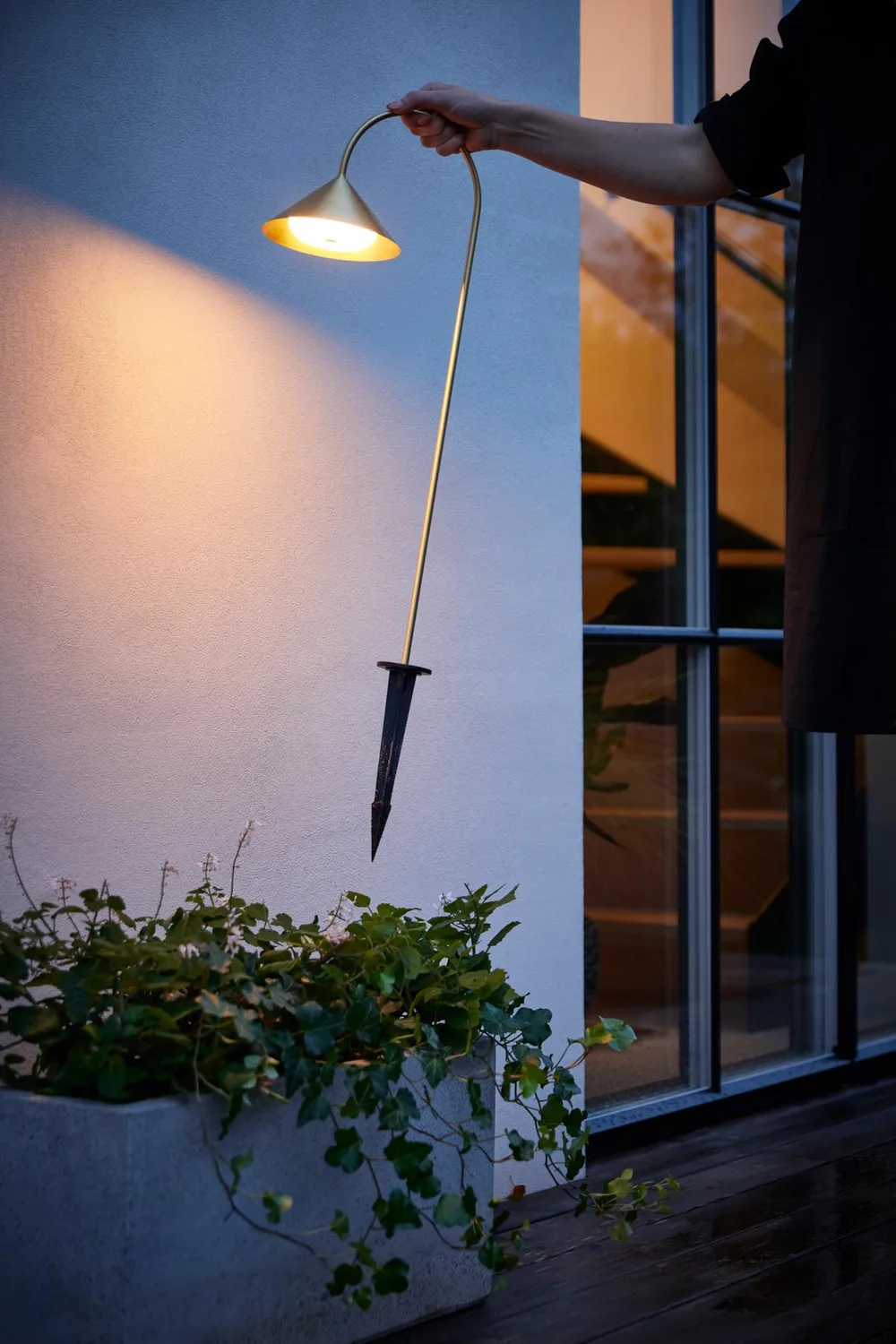 Frandsen Grasp Garden Spear – Solid Brass