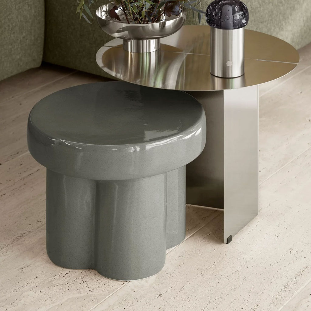 Hocker TORU in Keramik – Ansicht 3