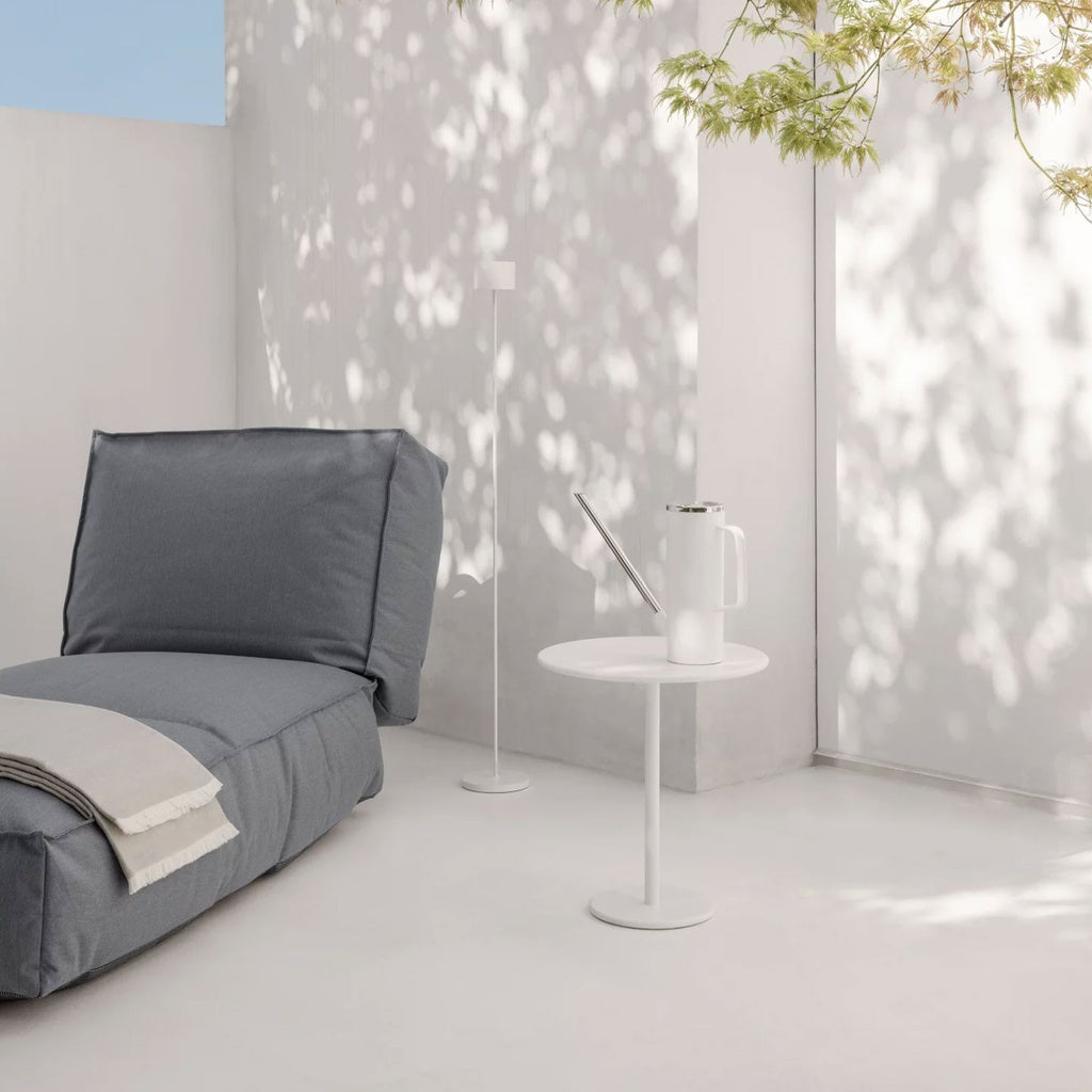 Outdoor Beistelltisch STAY in Aluminium – Ansicht 3