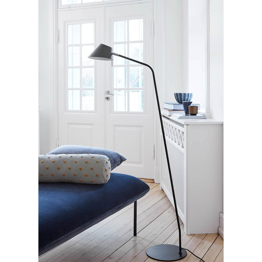 Frandsen Stehlleuchte OFFICE Ø 18cm matt black